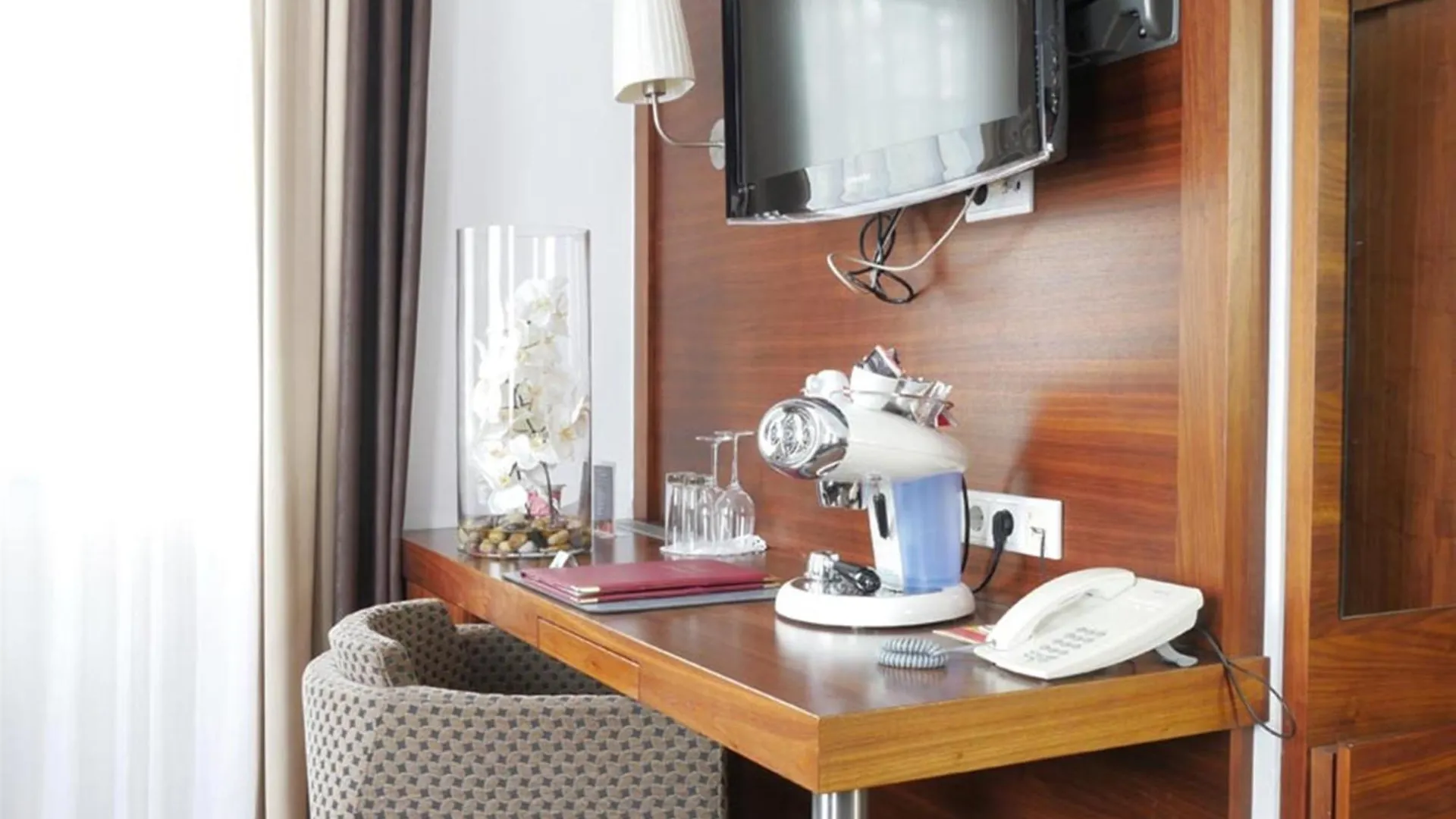Austria Classic Hotel Hoelle Salzburg 4*,  Austria